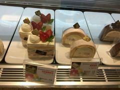 -花花卷卷·鲜食蛋糕(静安久光百货店)