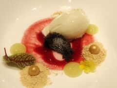 花椒冰淇淋配黑芝麻糕-鱼桥巷·美学川菜