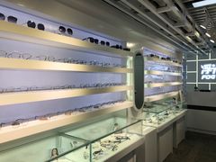 -浮光眼镜·蔡司视觉合作·数字验配中心(陆家嘴店)