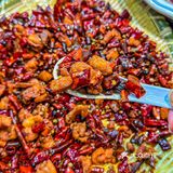 解放碑藏着一家性价比天花板——月半！不管你是本地干饭人