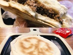 孜然肉夹馍-隆门客栈·西北小吃手工面(丰盛町商业步行街店)