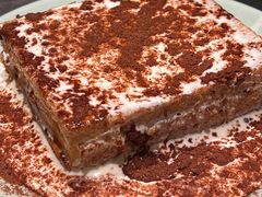 漏奶滑-潮界(虹桥新天地店)