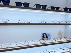 -罗伯特眼镜·蔡司官方授权(前海桂湾店)