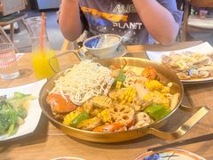 -臻鲜燕海鲜融合餐厅(金陵style店)