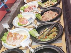 -犇放和牛烤肉·烤榴莲自助(苏宁城市奥莱店)