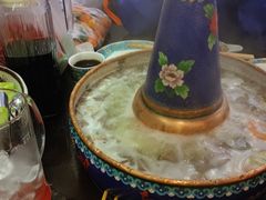 -毛辣果·贵州红酸汤牛肉火锅(西单店)
