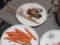 -黑金·寻焰自助百汇·烤肉·火锅(中街店)