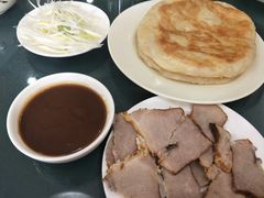 -李连贵酒家熏肉大饼(昆明街店)