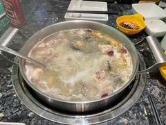 -一席地·本地鸡窝·杭帮鸡火锅(萧山银隆百货店)