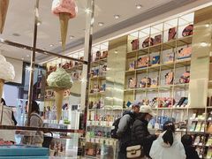 -VENCHI 闻绮(上海佛罗伦萨小镇店)