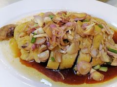 红葱头捞大阉鸡-宜宾海鲜酒家·三十年老字号