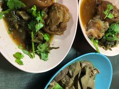 -Kha Mu Charoensang(Silom)