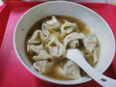 -周震馄饨