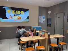 -小杨生煎(浦江欢乐颂店)