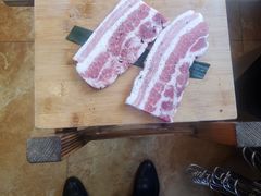 森林猪五花-秋香家韩式炭火烤肉(磐石路店)