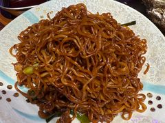 -蚝堡海鲜·威海菜·海肠捞饭·烧烤·亚洲吃蚝公司(幸福门店)