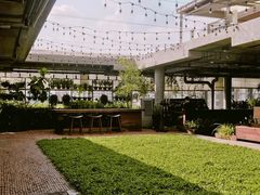 -ROAST coffee & eatery