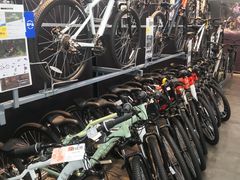 -迪卡侬(金龙湖店)