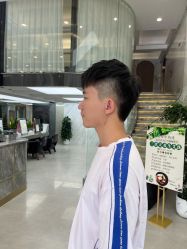 -苏奇发型·烫发染发