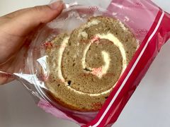 咖啡卷筒蛋糕-红宝石·鲜奶小方·海派西点房(南丹店)
