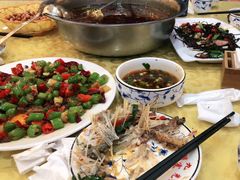 -乡土特色.冷锅鱼.牦牛肉汤锅