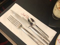 -Salon de The de Joel Robuchon(外滩18号店)