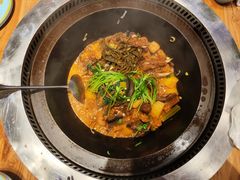 -山河屯铁锅炖·非遗东北菜(南山店)