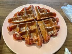 红丝绒麻薯饼-迪欧咖啡·中西餐融合菜(平江万达旗舰店)