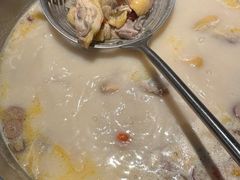 -尚尚仙·酸汤猪手·猪肚鸡火锅(华联万柳购物中心店)