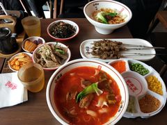 -顺溜·手工刀削面·黑金店(铜锣湾店)