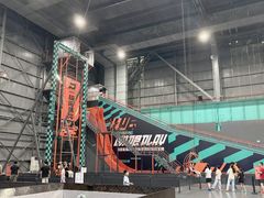 -极限PLAY运动娱乐新世界·团建派对潮玩休闲馆·室内蹦极高空游乐园