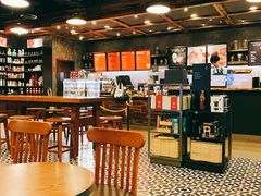 大堂-星巴克臻选(青岛麦凯乐分店)