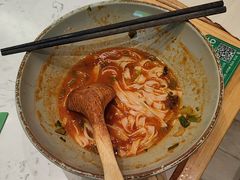 -百春原湖南牛肉粉(百联世纪店)