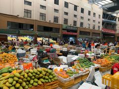 -三亚新鸿港水果一级批发市场