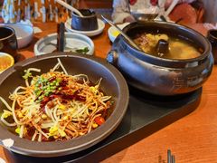 -云海肴·汽锅鸡·云南菜(天山百盛优客店)