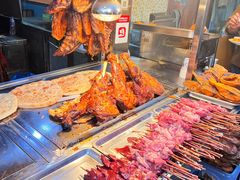 -艾力江和田馕坑烤肉店