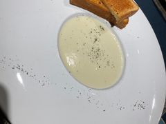 -又见马甲M8融合西餐厅(体育中心店)