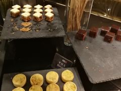 -上海西藏大厦万怡自助餐厅(徐汇店)