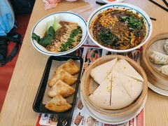 -蓉李记成都名小吃(武汉经开万达店)