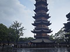 -龙华寺