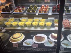 -雍容荟帝王蟹活龙虾展台自助(IFS黑金店)