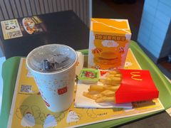 -麦当劳(乳山路店)