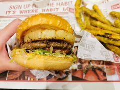 -The Habit Burger Grill 哈比特汉堡(爱琴海店)