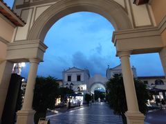 -佛罗伦萨小镇广佛名品奥特莱斯(疏港路店)