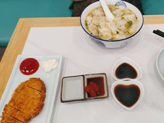 -财兜兜大黄山小馄饨