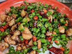 辣子鸡-八张桌子(老店)