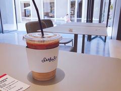 冰拿铁-Seesaw Coffee(上生新所店)