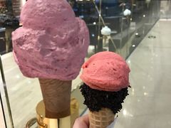 草莓-VENCHI 闻绮(北京国贸商城店)