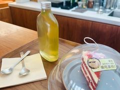 -有猫主题·治愈系猫咖(曾厝垵店)