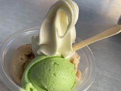 -古老冰山特色冰淇淋店(艾提尕尔店)